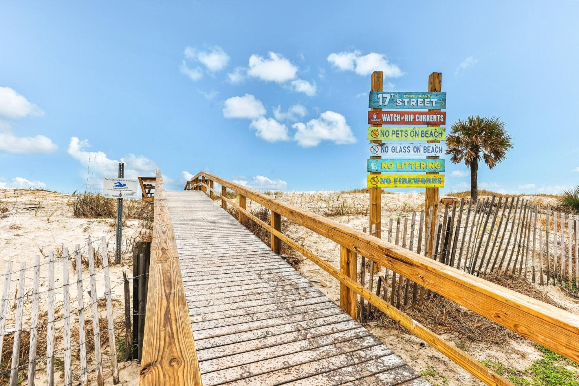 Blackbeard'S Revenge Tybee Island Dış mekan fotoğraf